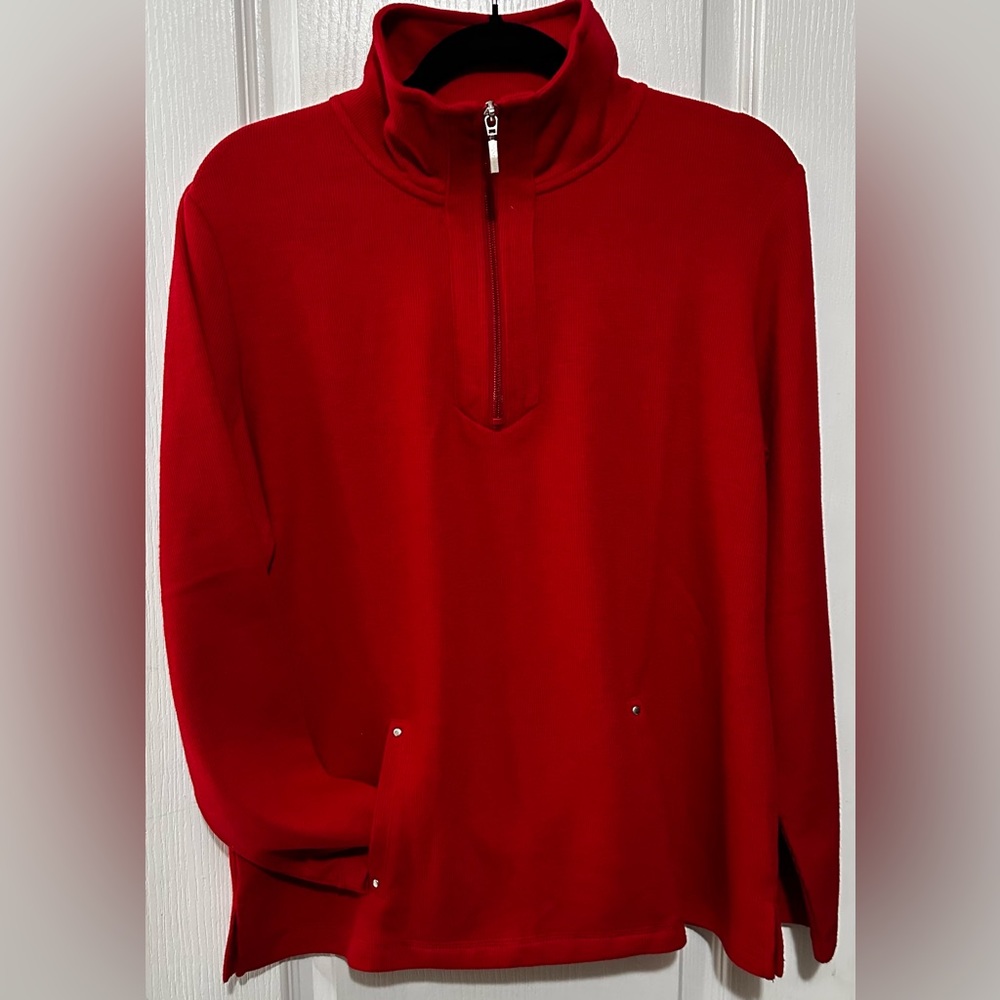 (42)-♥️ NWT-Women’s Karen Scott Red Sport Front Pockets and Zipper 🥰 Light!